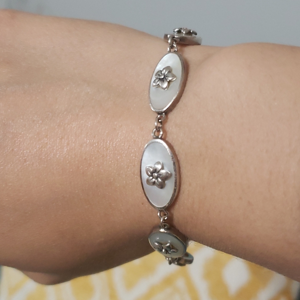 ⚪Mother of pearl sterling silver bracelet